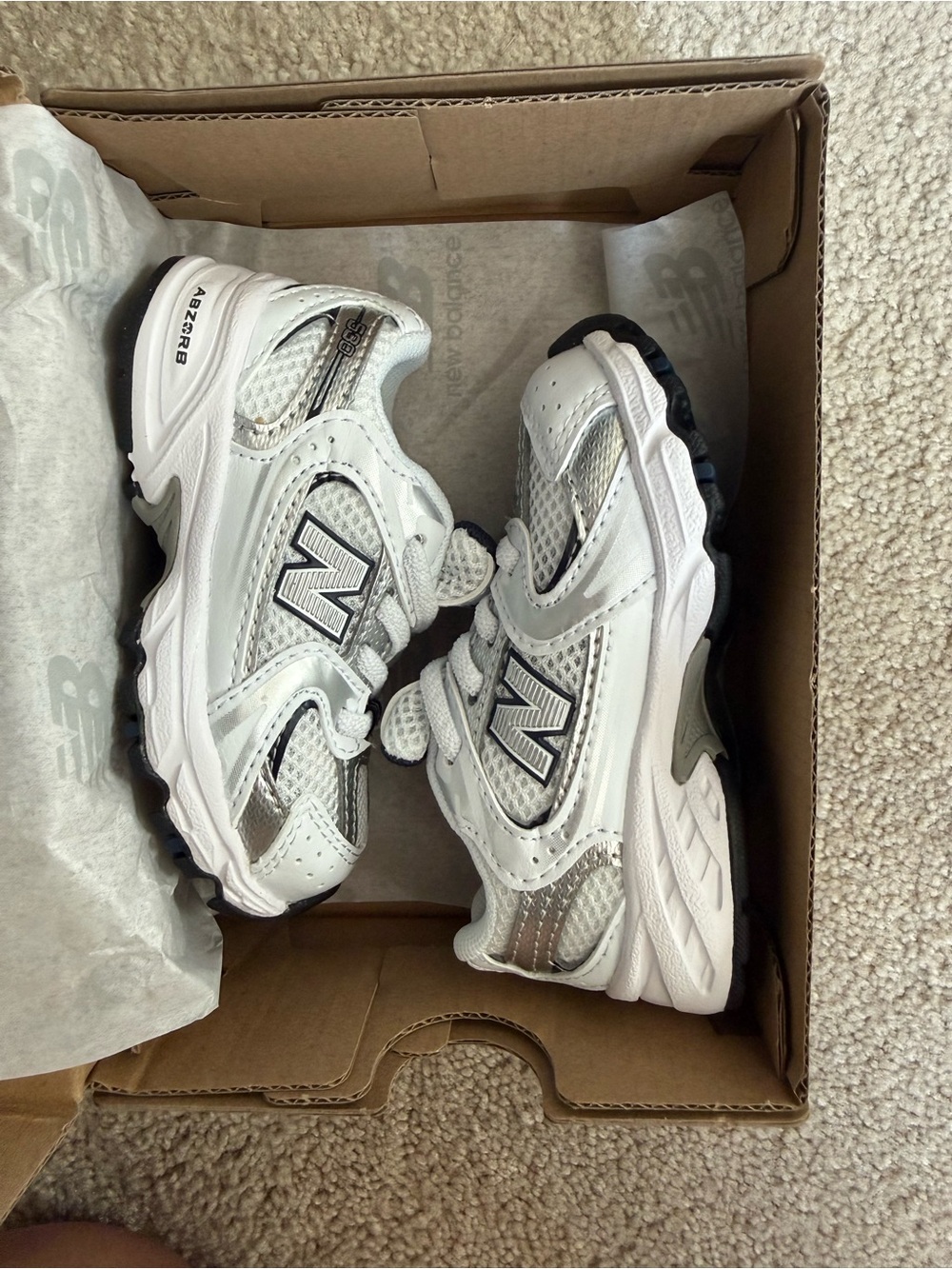 NIB New Balance Toddler Bungee 530 White/Navy